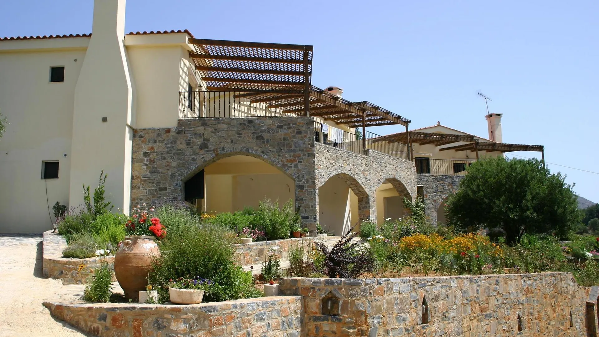 Aposperitis Apartment Theodhora 0*,  Greece