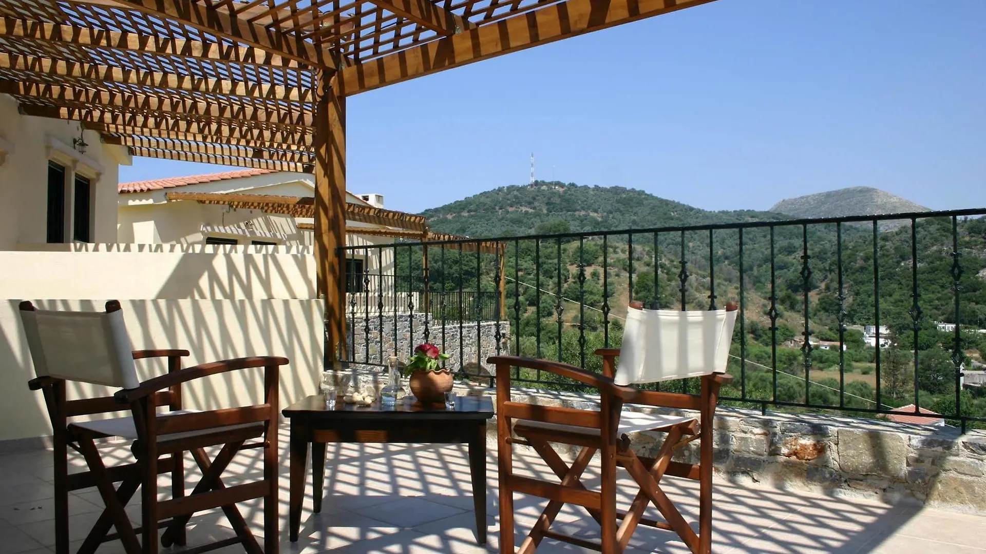 Aposperitis Apartment Theodhora